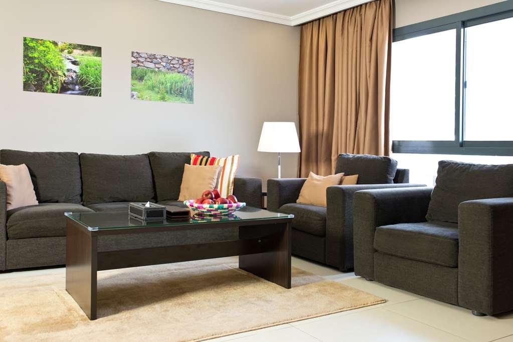 Shada Suites Al Zahra جدة الغرفة الصورة